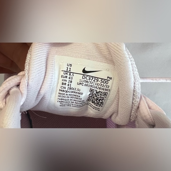 Women Nike Revolution 6 NN Running Shoes Light Violet/Champagne White DC3729 500 - Picture 9 of 10